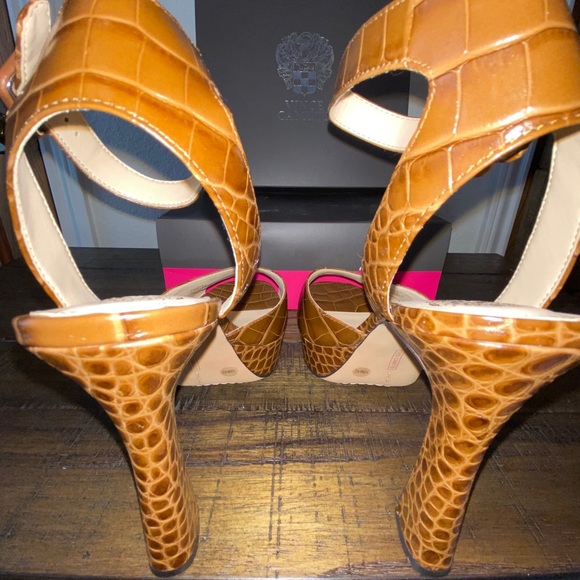 New Vince Camuto size 10 - Picture 4 of 5